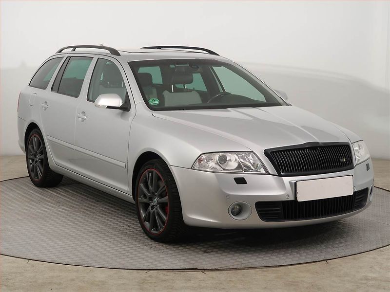 Škoda Octavia (2008) RS 2.0 TDI, Serv.kniha, Xenony - fotka 1 z 14
