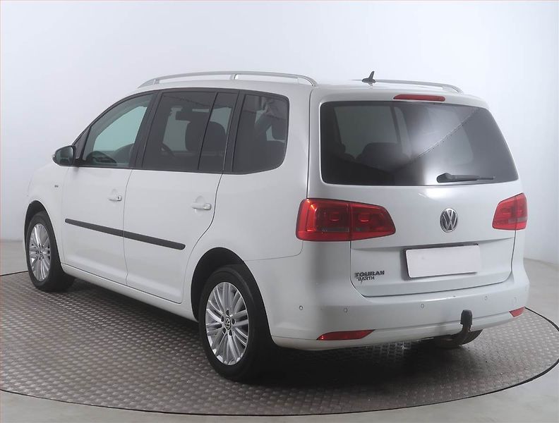 Volkswagen Touran (2014) Cross 1.6 TDI, Tempomat - fotka 4 z 15