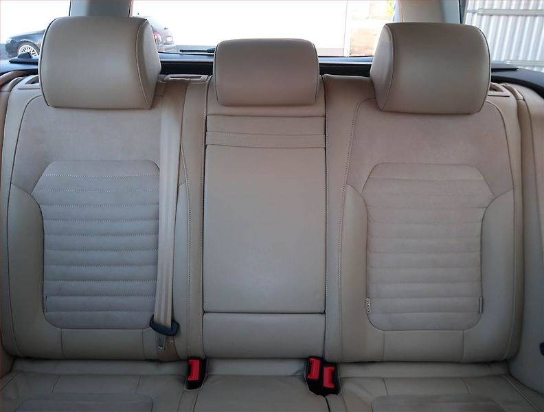 Volkswagen Passat (2011) Highline 2.0 TDI, 4X4 - fotka 10 z 24