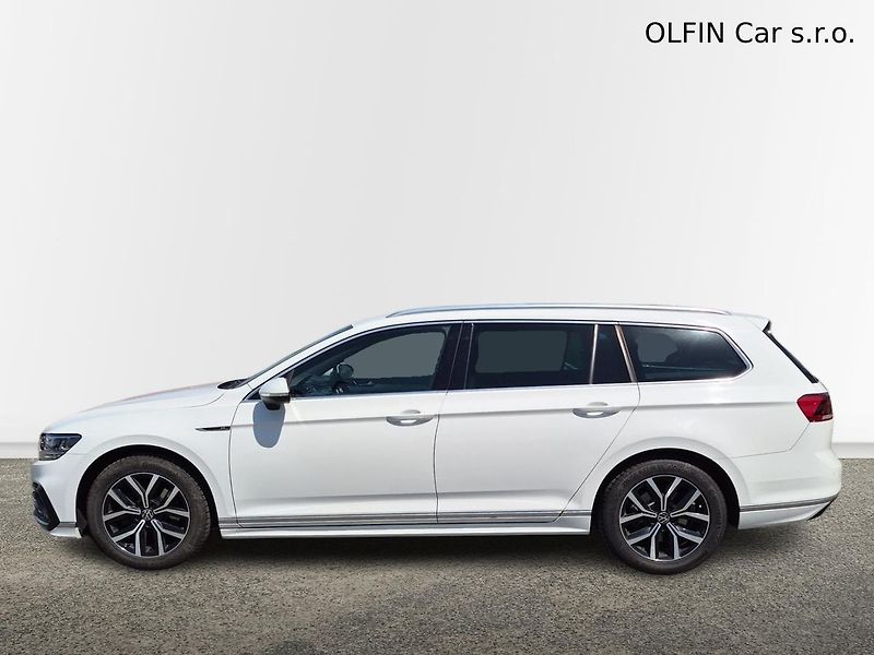 Volkswagen Passat Variant R-Line - fotka 5 z 31
