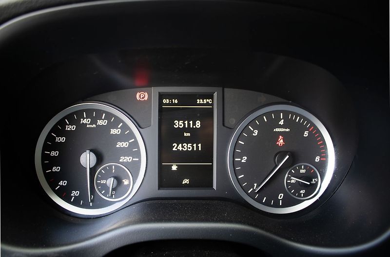 Mercedes-Benz Vito - fotka 10 z 20