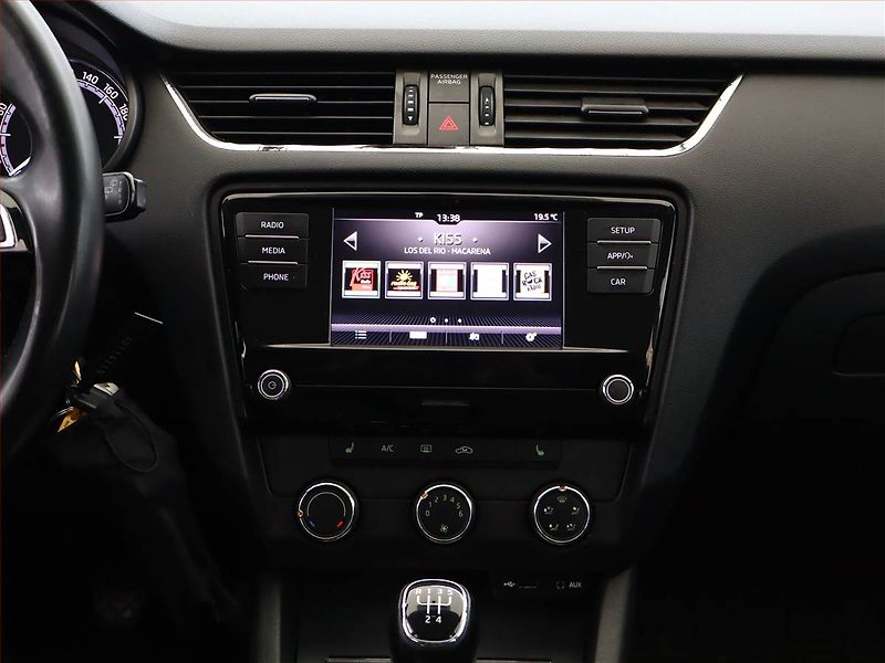 Škoda Octavia (2017) Ambition 1.6 TDI, Serv.kniha - fotka 9 z 14