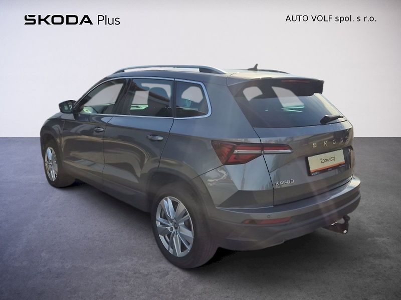 Škoda Karoq (2025) Top Selection 1.5 TSI 110 kW 7 - fotka 8 z 39