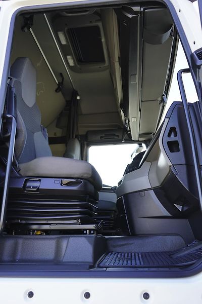 MAN TGX (2021) 18.470 / EURO 6 / GX / ACC / R - fotka 8 z 50