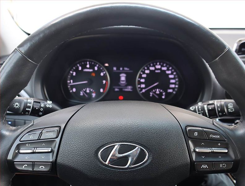 Hyundai i30 (2022) Family 1.5 T-GDI MHEV - fotka 15 z 16