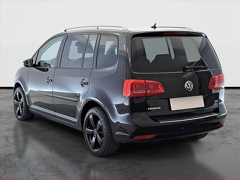 Volkswagen Touran (2011) 1.4 TSI, 7 míst, Navi - fotka 4 z 21