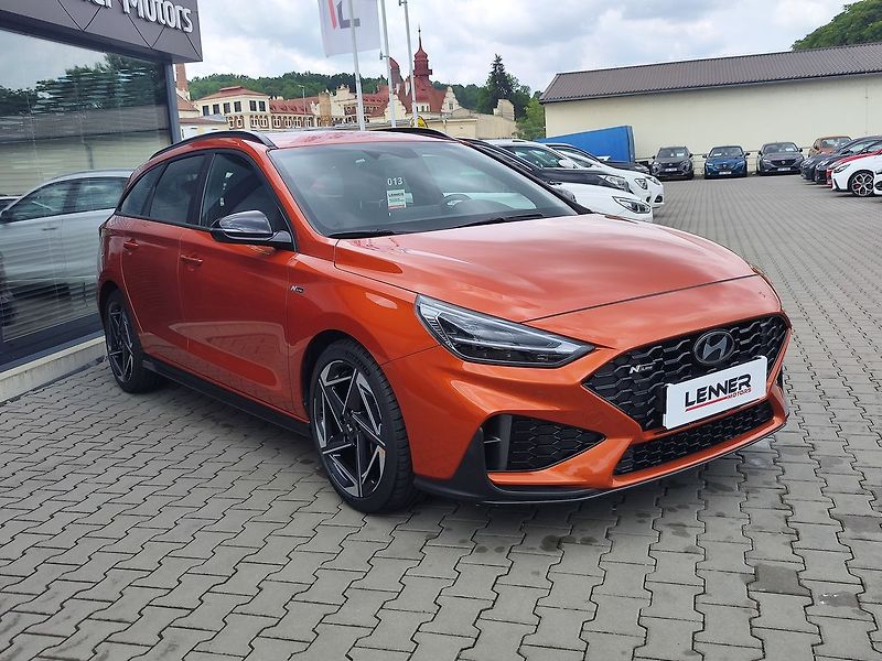 Hyundai i30 1.5 T-GDi/103kW N-Line DCT - fotka 3 z 32