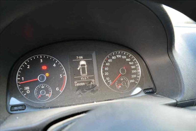 Volkswagen Caddy (2012) 2,0 TDI 4-MOTION MAXI - fotka 16 z 22