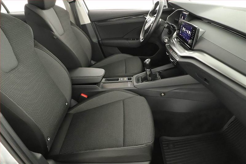 Škoda Octavia (2023) Ambition 2.0 TDI, ČR,1.maj - fotka 7 z 13