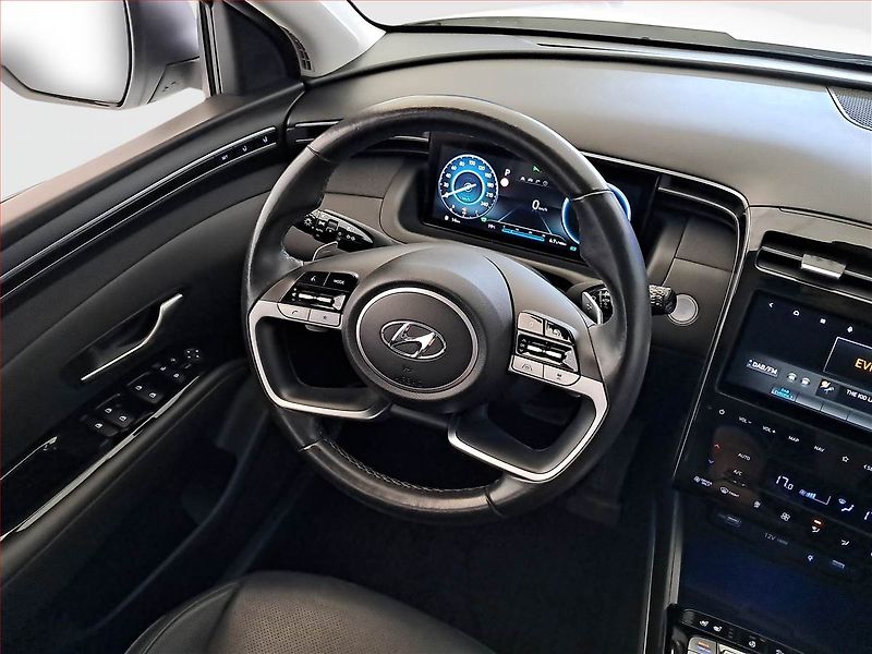Hyundai Tucson (2022) Premium 1.6 T-GDI HEV - fotka 18 z 21