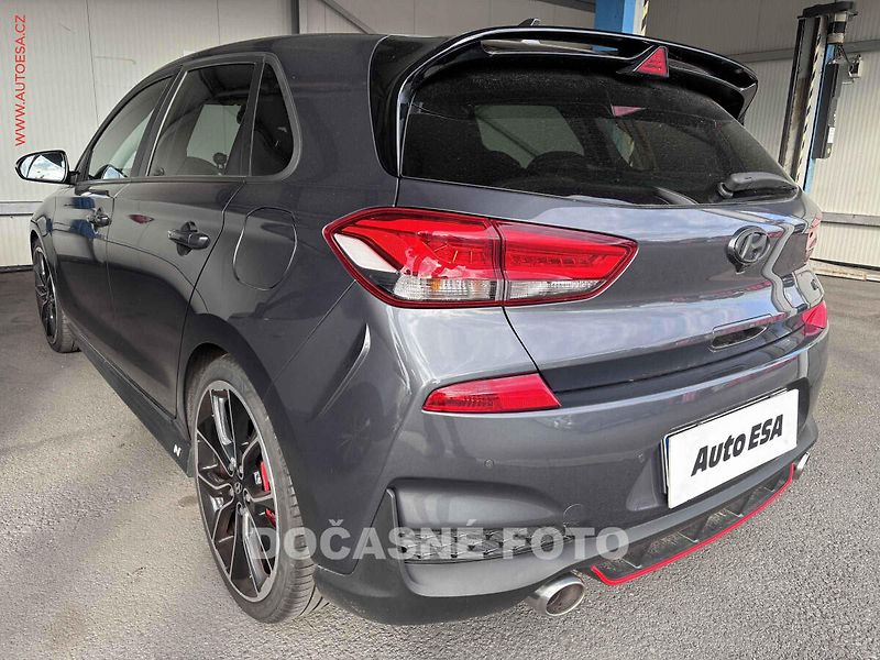 Hyundai i30 (2018) 2.0T-GDi N Performance 202KW - fotka 2 z 3