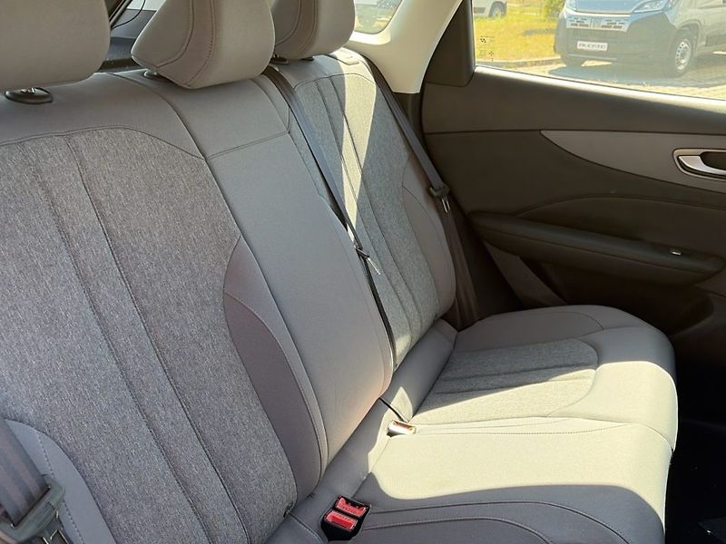 MG MGS5 EV (2026) S5 EV Emotion 49kWh - fotka 7 z 22