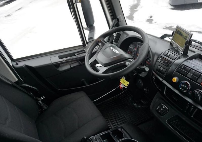 Iveco Eurocargo (2017) 180-250 valník + HR EURO 6 - fotka 16 z 18