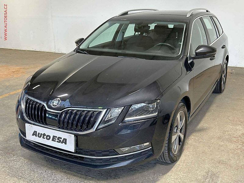 Škoda Octavia (2018) 1.6 TDi, ČR, Style - fotka 3 z 15