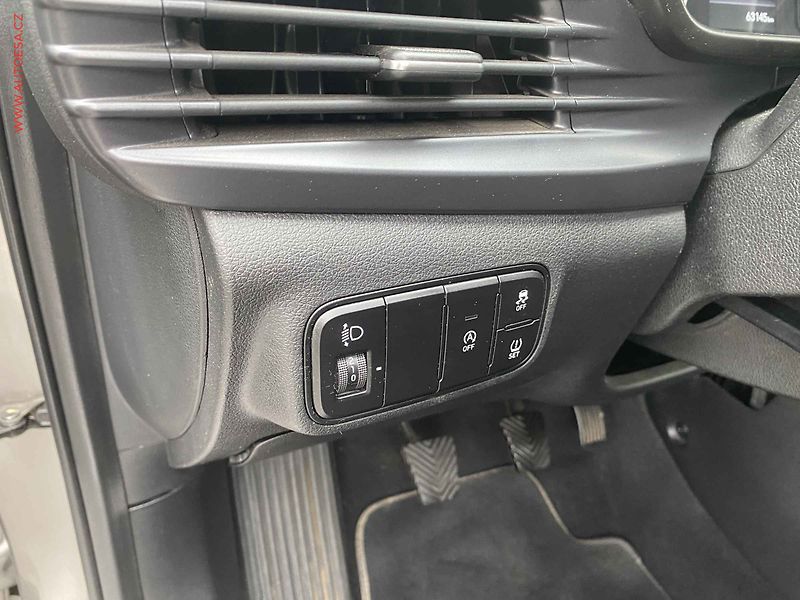 Hyundai i20 (2021) 1.2 MPi, 2.maj,ČR, servis - fotka 15 z 16