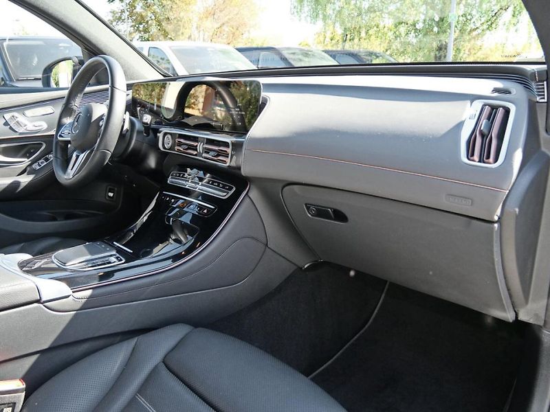 Mercedes-Benz EQC 400 4M Electric Art HuD Distro - fotka 5 z 15