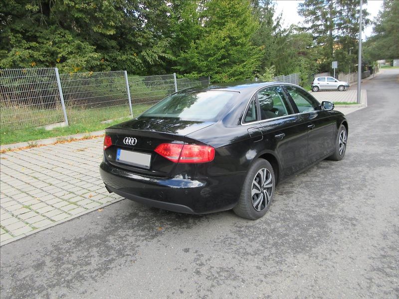 Audi A4 1,8 TFSi 88Kw, Xenon, VADA MOT - fotka 9 z 21