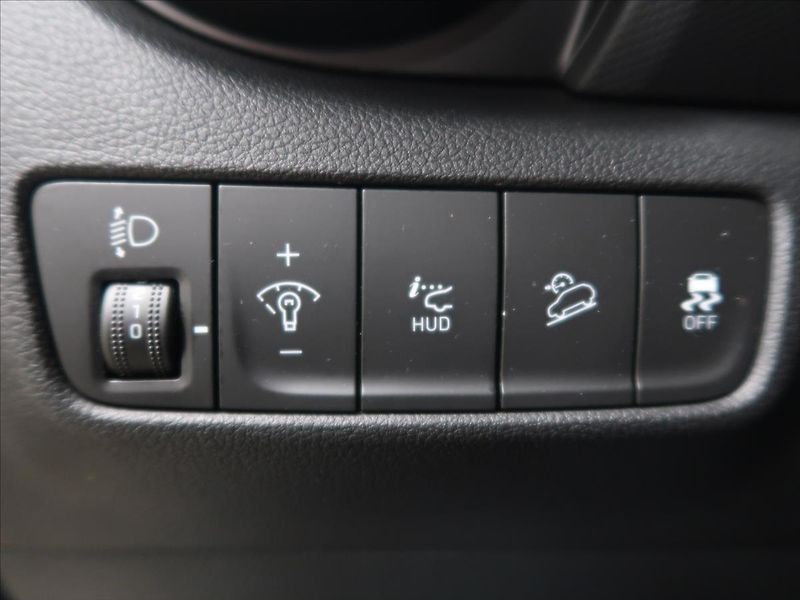 Hyundai Kona 1,6 145 kW N-line 1.majitel - fotka 17 z 35
