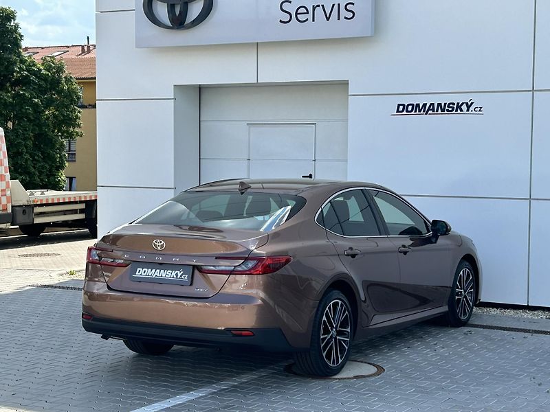 Toyota Camry (2025) PRESTIGE 2.5 HEV AT - fotka 4 z 14
