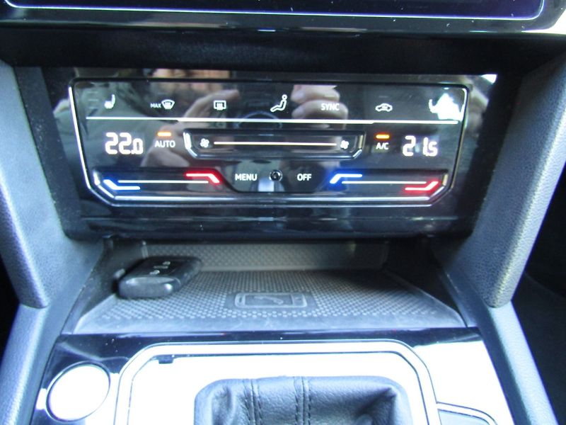 Volkswagen Passat (2022) 2.0 TDI DSG 147kW  MATRIX - fotka 38 z 41