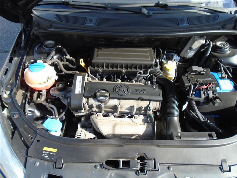 Škoda Roomster 1,4 - fotka 22 z 25