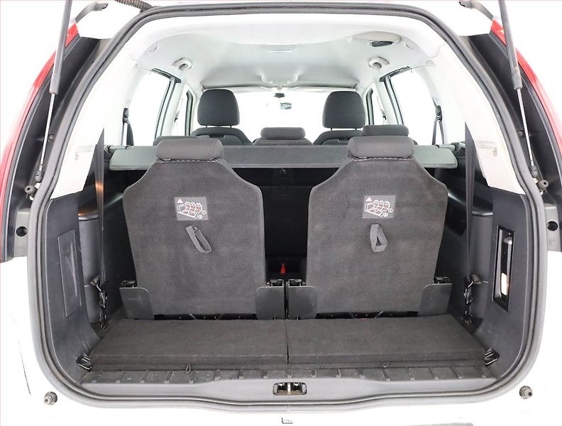 Citroën C4 Picasso (2012) 1.6 VTi, 7 míst, po STK, Tažné - fotka 14 z 15