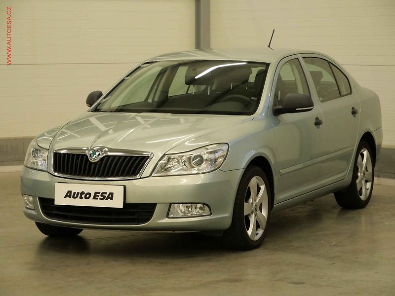 Škoda Octavia (2012) 1.4 TSI, 2.maj,ČR, AC, TZ - fotka 3 z 18