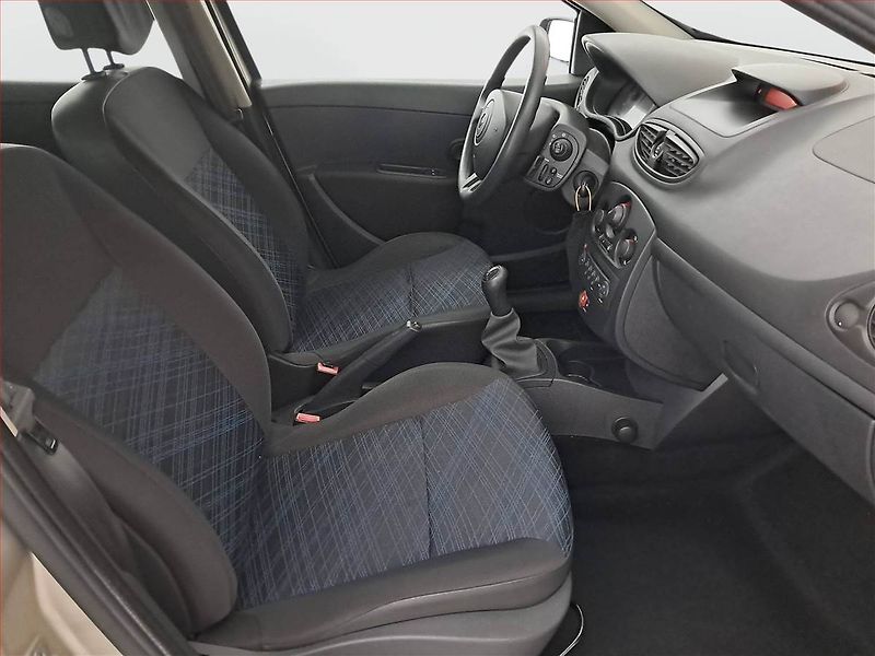 Renault Clio (2007) 1.2 16V , Serv.kniha - fotka 9 z 14