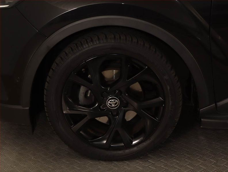 Toyota C-HR (2017) 1.8 Hybrid, Automat - fotka 15 z 19