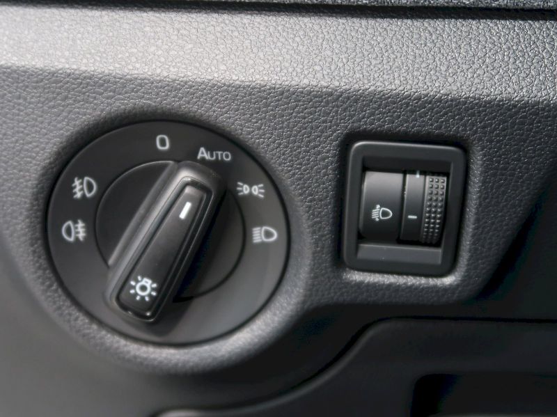 Škoda Kamiq (2025) SELECTION 1.0TSI 85KW - fotka 34 z 38