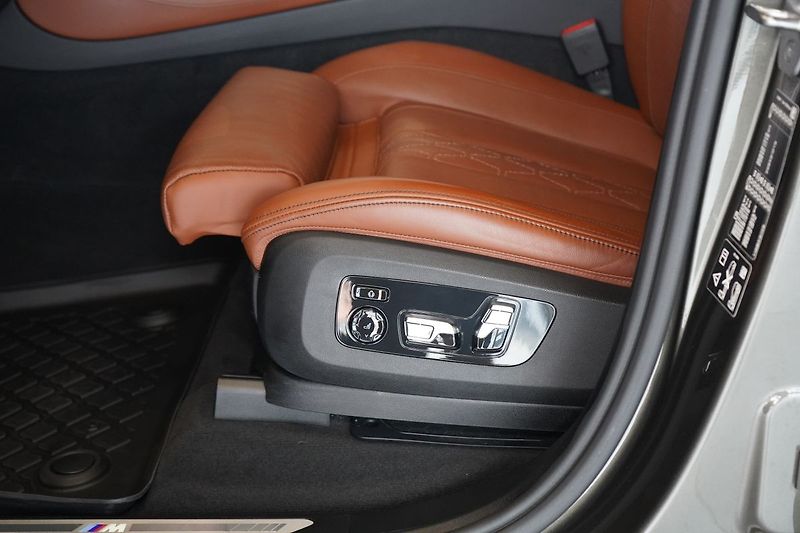 BMW X5 30d xDrive, Vzduch, Nezávislé - fotka 22 z 49