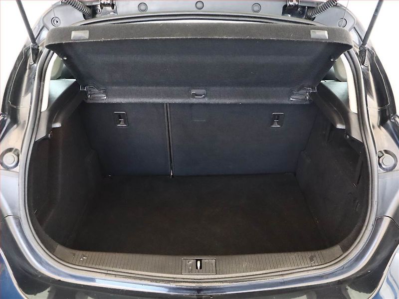 Opel Astra (2011) 1.4 T, Serv.kniha, Tempomat - fotka 10 z 10