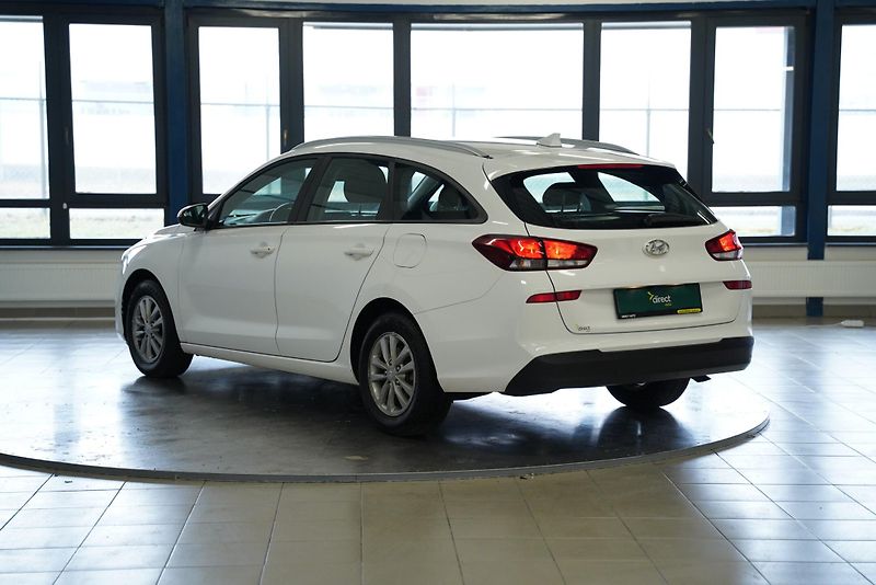 Hyundai i30 - fotka 7 z 23