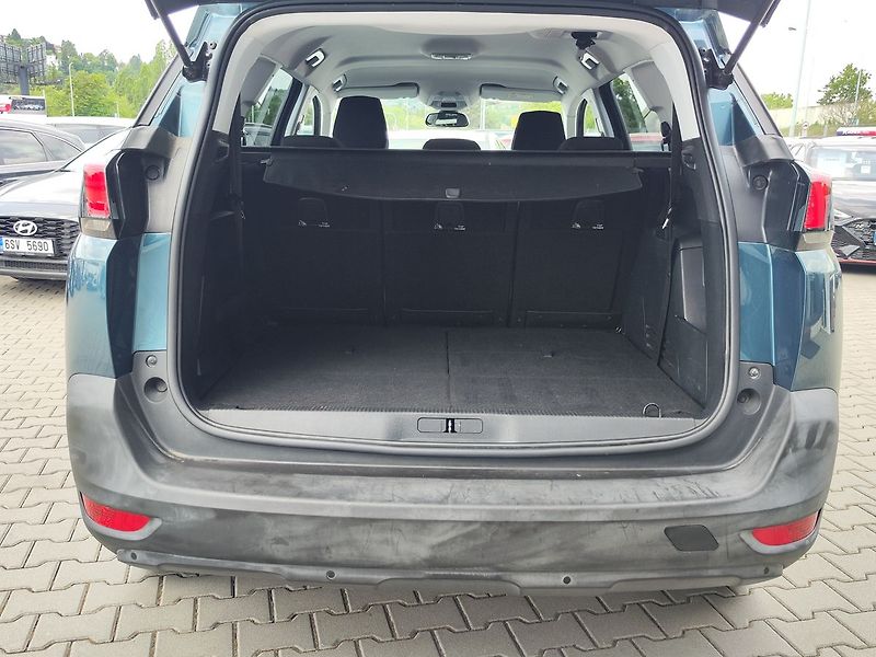 Peugeot 5008 1.6 BlueHDi/88kW Allure S&S - fotka 9 z 34