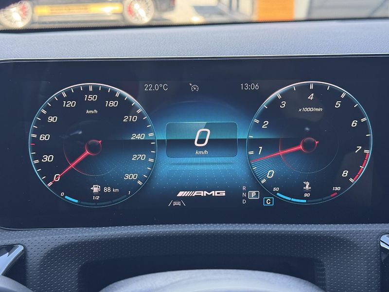 Mercedes-Benz Třídy A (2021) AMG 45 4MATIC+, MULTIBEAM  - fotka 28 z 56