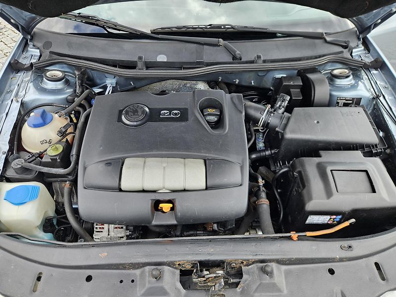 Škoda Octavia (2004) 2L BENZIN, SPLÁTKY  - fotka 18 z 22