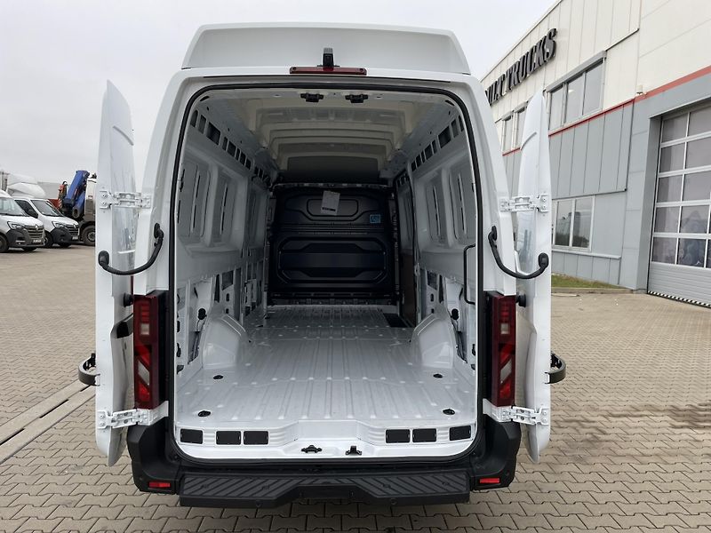 Renault Master (2026) VAN L4H3 RWD 170k RED EDITION - fotka 5 z 16