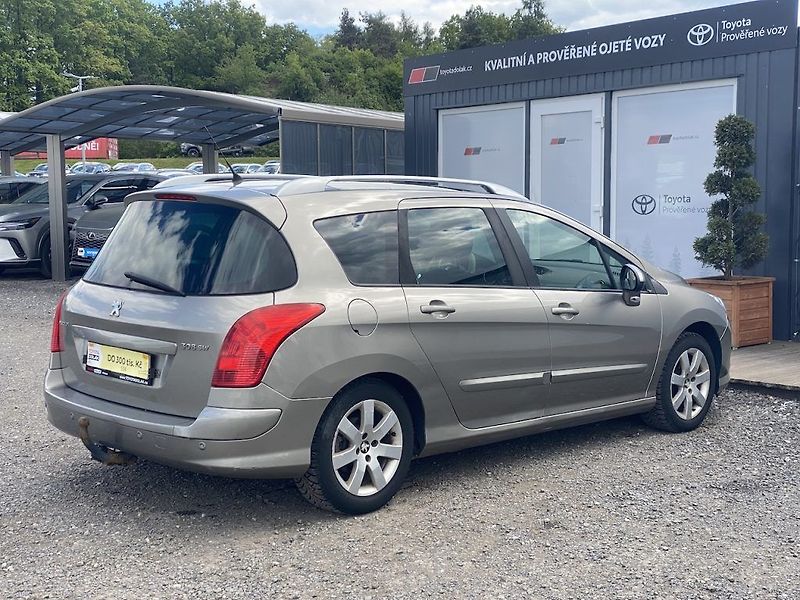 Peugeot 308 1.6i, ČR, manual, tažné - fotka 7 z 11