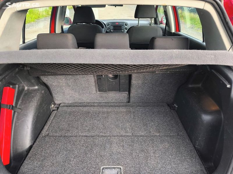 Volkswagen Golf Plus 2.0TDI,KRÁSNÝ,VÝBAVA,135KM - fotka 5 z 25