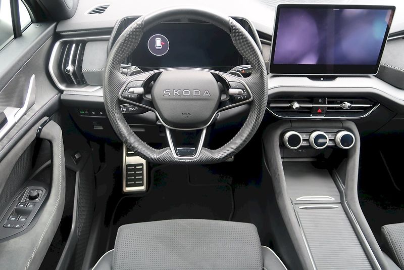Škoda Kodiaq (2025) SPORTLINE 2.0 TDI 142 kW 4x4 D - fotka 24 z 27