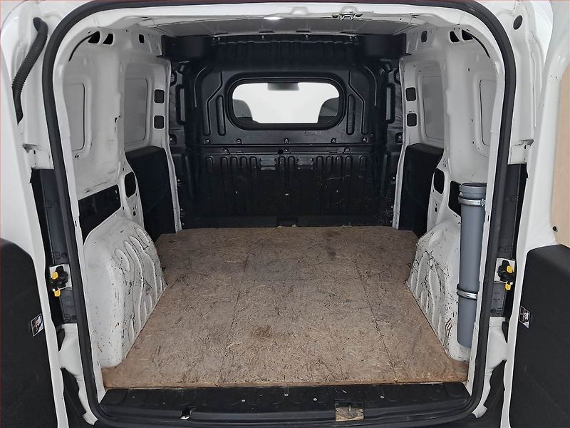 Fiat Dobló (2017) 1.4 i, ČR - fotka 13 z 15