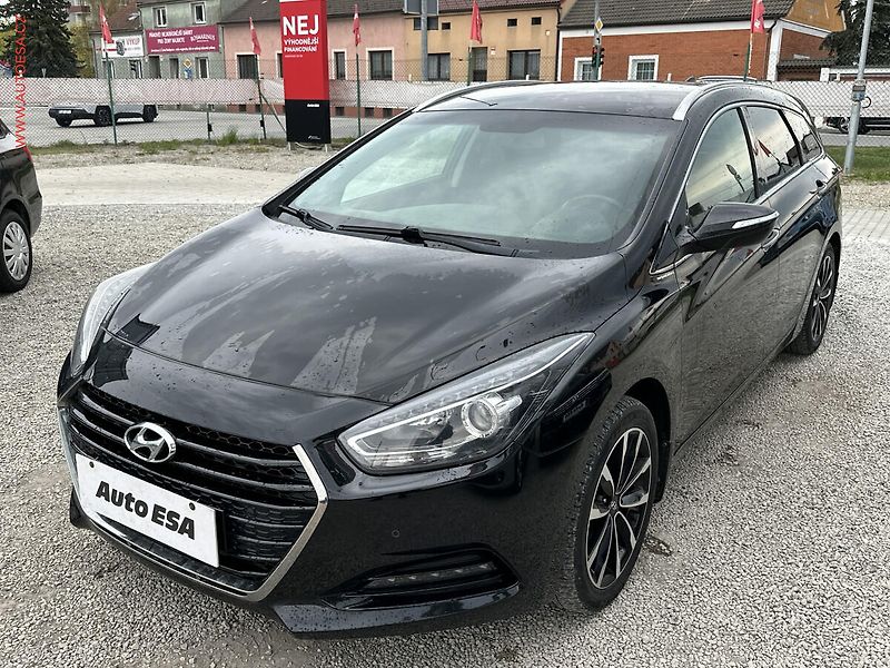Hyundai i40 (2018) 1.7CRDi, 2.maj,ČR, Navi, AC - fotka 3 z 20