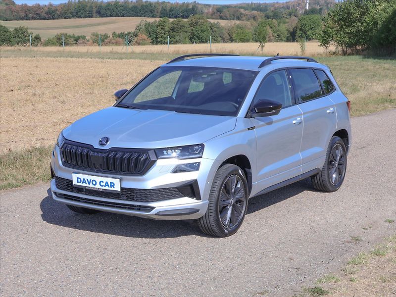 Škoda Karoq 2,0 2.0 TDI Sportline 4x4 DSG - fotka 3 z 35