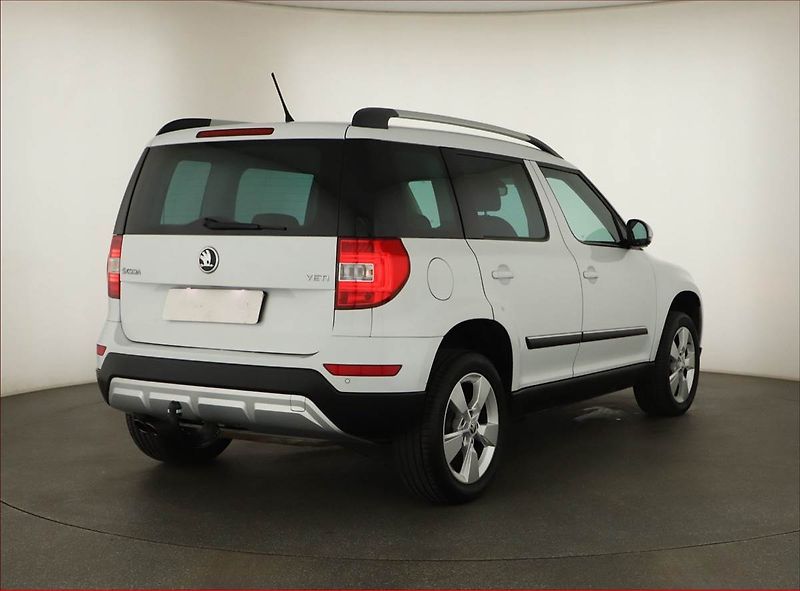 Škoda Yeti (2017) Outdoor 1.4 TSI, Tempomat - fotka 5 z 13
