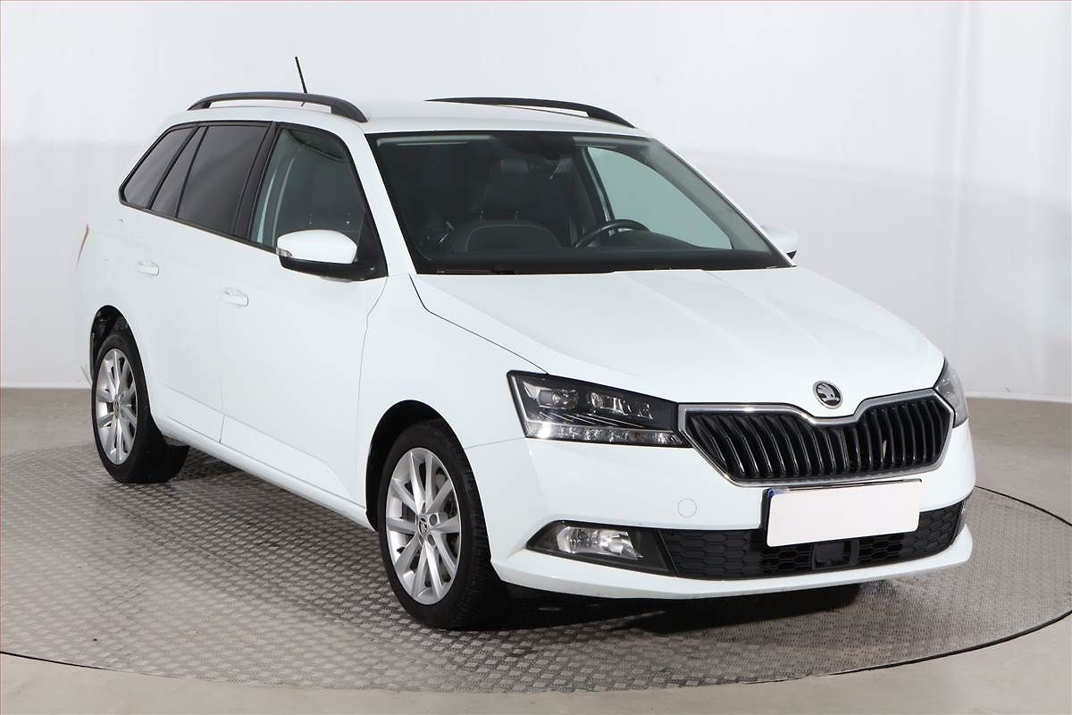 Škoda Fabia Style 1.0 TSI, Serv.kniha