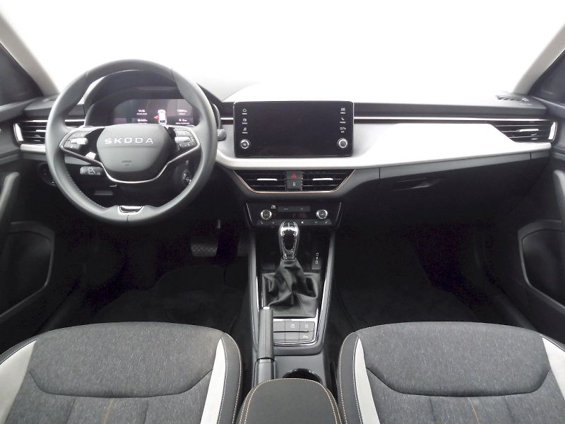 Škoda Scala (2025) Top Selection 1,0 TSI 85kW DSG - fotka 5 z 29