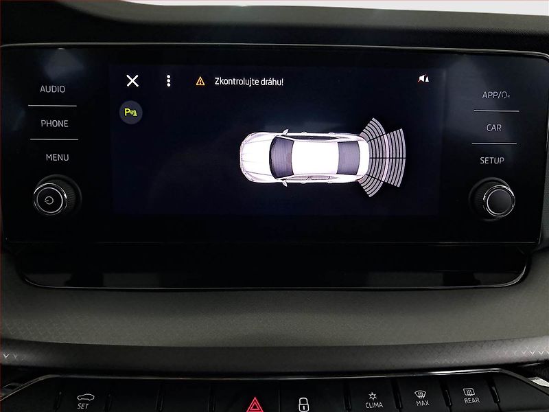 Škoda Octavia (2023) Ambition 2.0 TDI, ČR,1.maj - fotka 17 z 21