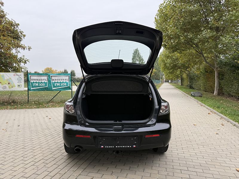 Mazda 3 1.6 AUTOMAT WEBASTO - fotka 18 z 32