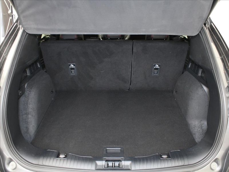 Ford Kuga 2,5 Hybrid 140kW ST-line X ČR - fotka 23 z 27