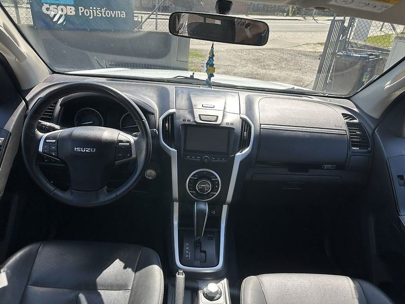 Isuzu Ostatní 1.9 Double Cab 4x4 LSE A/T - fotka 10 z 28